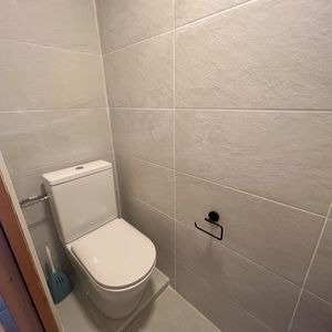 Square wc