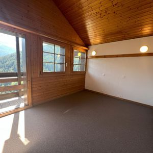 Square bedroom 1